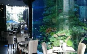 Centara Avenue Apartment 711